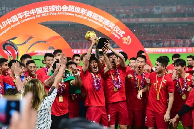 鲁尼盛赞巴莱巴，齐尔克泽或租借附强制买断