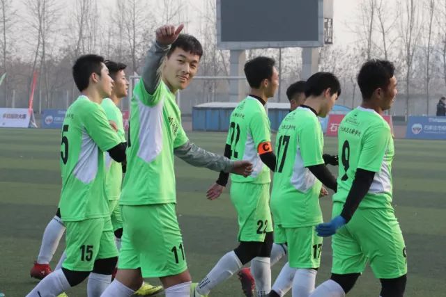 4-2夺冠！越南主场险平泰国 成功卫冕并获巨额奖金